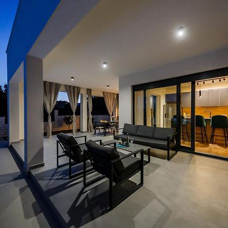 Villa Luka Kaštela Extérieur photo