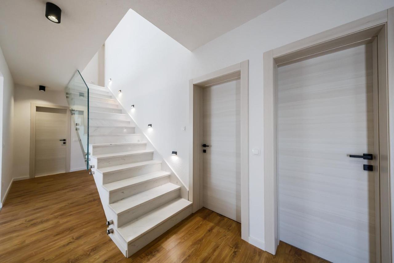 Villa Luka Kaštela Extérieur photo