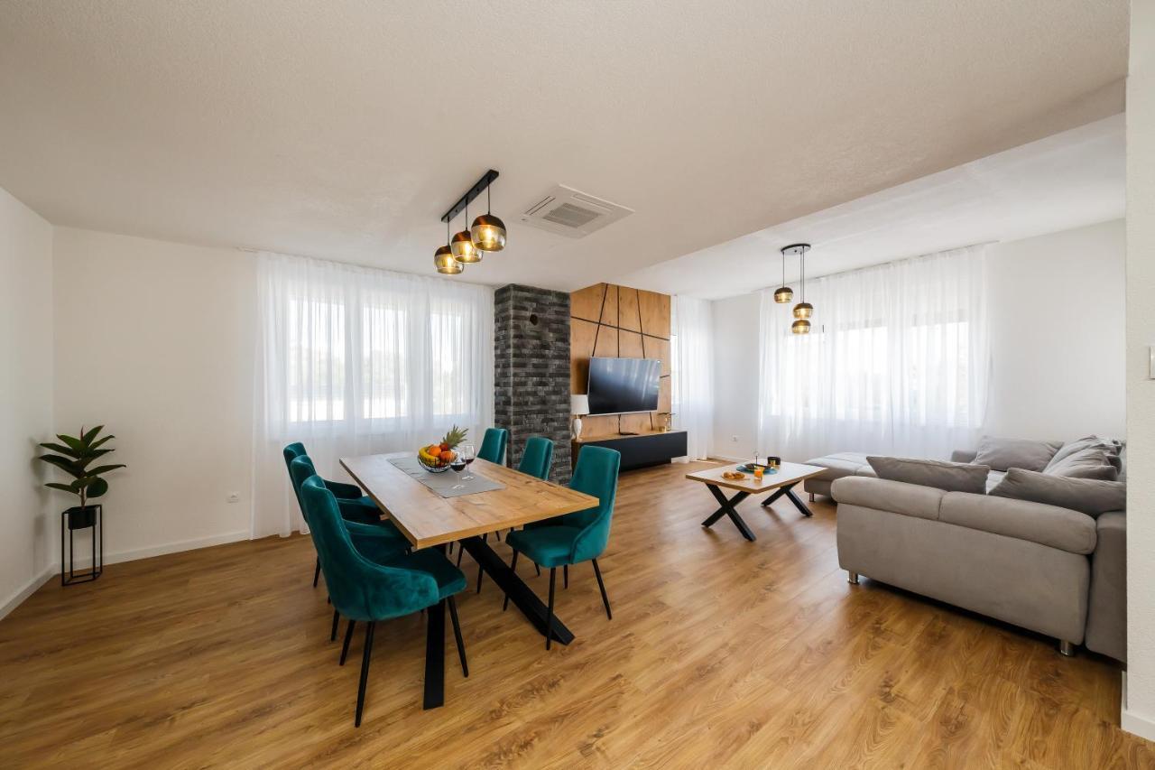 Villa Luka Kaštela Extérieur photo